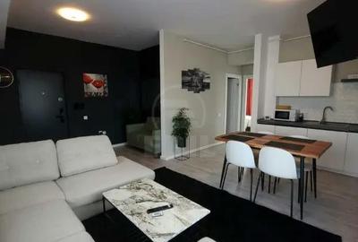 Apartament cu 3 camere semidecomandat în Florești