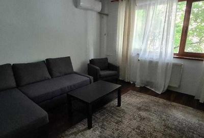 Apartament cu 2 camere decomandat în Cișmigiu