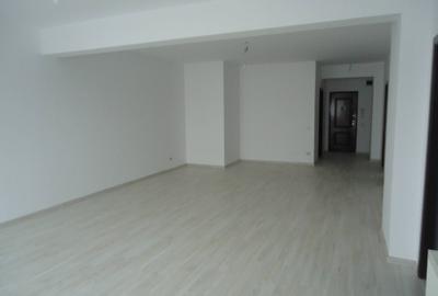 Apartament cu 3 camere decomandat în Central - 4