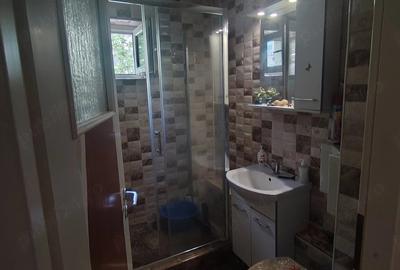 Apartament cu 2 camere semidecomandat în Baicului