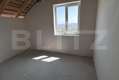Casă cu 4 camere cu Teren 500 Mp în Central