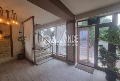 Spațiu comercial, de 320 mp, în Central - 7