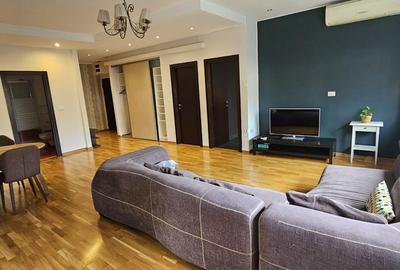 Apartament cu 3 camere decomandat în Băneasa