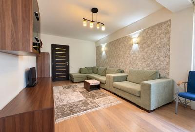 Apartament cu 4 camere decomandat, mobilat în Tomis Nord