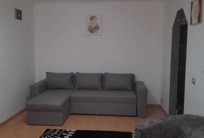 Apartament cu 2 camere semidecomandat, mobilat în Constructorilor - 5
