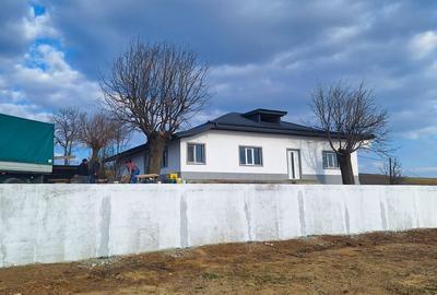Teren de 7000 mp, în Solești - 5
