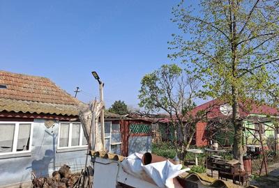 Casă cu 2 camere cu Teren 655 Mp în Misleanu