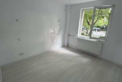 Apartament cu 2 camere semidecomandat în Dristor - 12