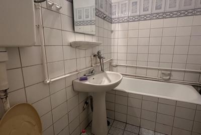 Casă cu 8 camere cu Teren 1794 Mp în Brazi