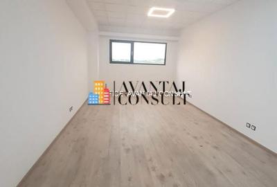 Spațiu comercial, de 1,393 mp, în Central - 8