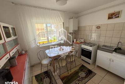 Apartament cu 3 camere în Cetate - 3