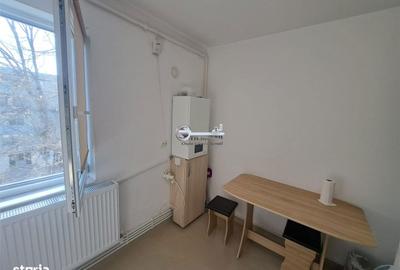 Apartament cu 2 camere semidecomandat în Podul de Piatră - 7