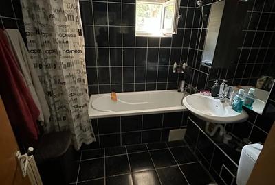 Apartament cu 3 camere decomandat în Craiovei - 4