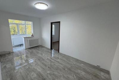 Apartament cu 3 camere în Alexandru cel Bun