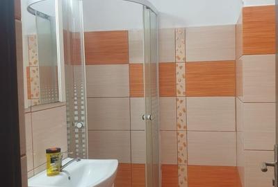 Garsonieră decomandată în Micro 3 - 4
