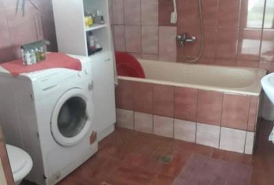Casă cu 3 camere în Central - 1