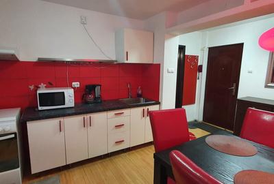 Apartament cu 2 camere decomandat în Rahova