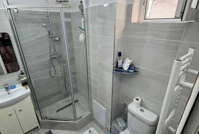 Apartament cu 3 camere decomandat în Central - 1