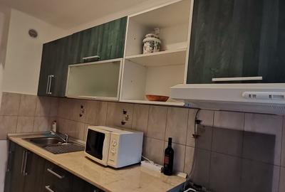 Garsonieră decomandată în Decebal - 1