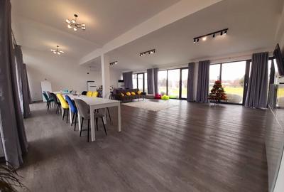 Casă individuală cu 10 camere cu Teren 4600 Mp în Central - 6