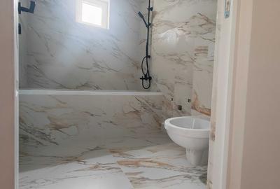 Apartament cu 2 camere decomandat în Central - 3