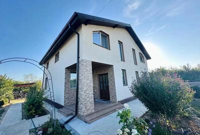 Casă cu 5 camere cu Teren 2300 Mp în Bila - 5