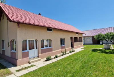 Casă cu 3 camere cu Teren 1100 Mp în Baia