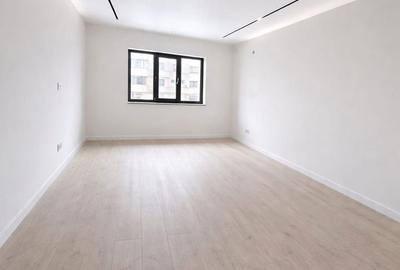 Apartament cu 3 camere decomandat în Piața Centrală