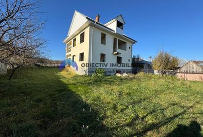 Casă individuală cu 5 camere cu Teren 3600 Mp în Bodești - 3