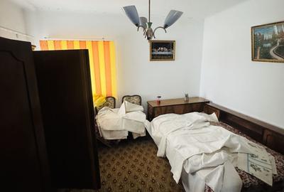 Casă cu 3 camere cu Teren 227 Mp în Industriilor