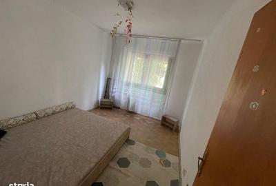 Apartament cu 3 camere decomandat în Apusului - 13