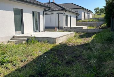 Casă cu 4 camere cu Teren 408 Mp în Oncea