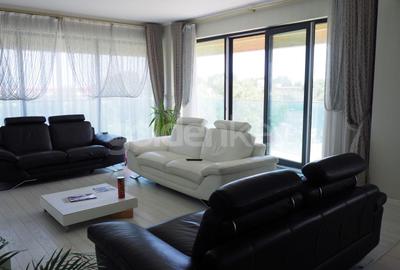 Apartament cu 4 camere decomandat, mobilat în Central - 2