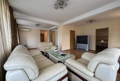 Apartament cu 3 camere semidecomandat, mobilat în Sud - 3