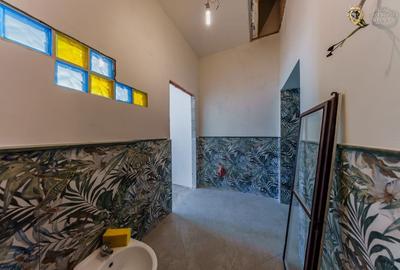 Apartament cu 4 camere semidecomandat în Central - 3