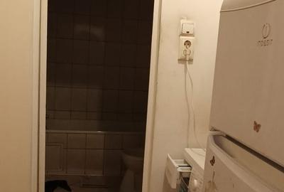 Casă cu 3 camere decomandat cu Teren 153 Mp în Andronache