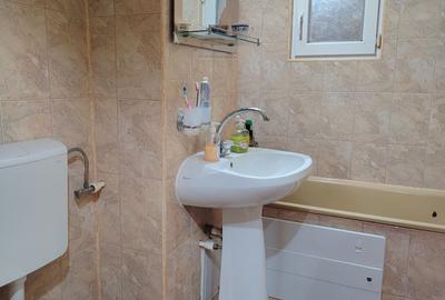 Apartament cu 2 camere decomandat în Vărsătura - 5