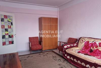 Apartament cu 2 camere decomandat în Central - 1