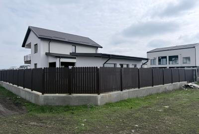 Casă individuală cu 5 camere cu Teren 492 Mp în Exterior Sud