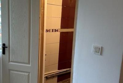 Garsonieră semidecomandată în Titan
