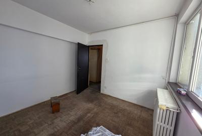 Apartament cu 3 camere semidecomandat în Grivița - 11