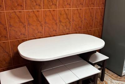 Apartament cu 3 camere decomandat în Central - 3