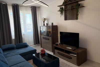 Apartament cu 2 camere decomandat, mobilat în Central