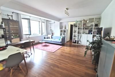 Apartament cu 2 camere nedecomandat în Central