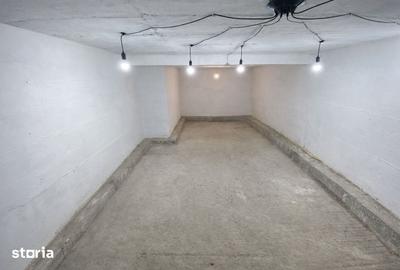 Casă cu 5 camere cu Teren 500 Mp în Valea Adâncă