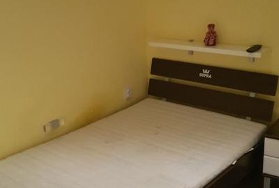 Apartament cu 3 camere decomandat în Decebal - 3