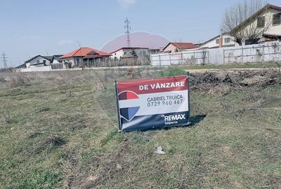 Teren de 1550 mp, în Central