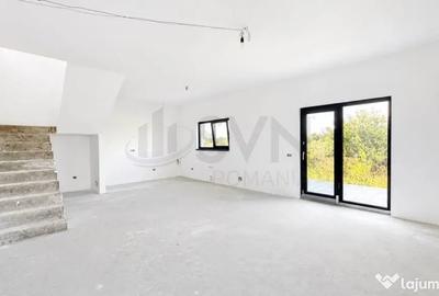 Casă cu 7 camere cu Teren 400 Mp în Corbeanca