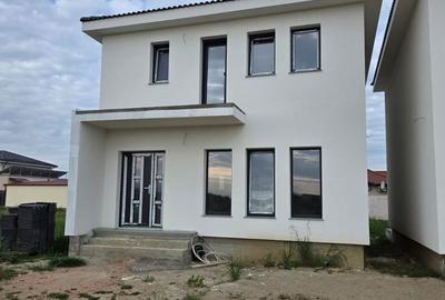 Casă cu 3 camere cu Teren 260 Mp în Bercu Roșu - 10