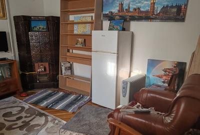 Casă cu 4 camere cu Canalizare în Central - 6